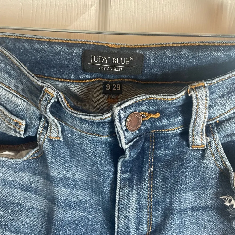 Judy Blue distressed Hem High Waist Skinny Jeans 9/29 - Image 4