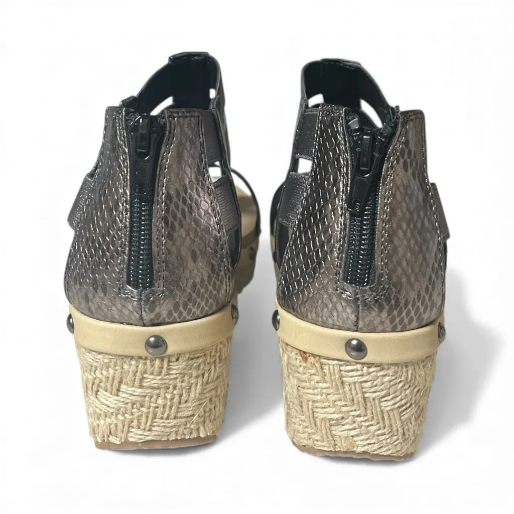 Volatile Zayanta Studded Wedge Platform Sandals Gray Size 9 - Image 5