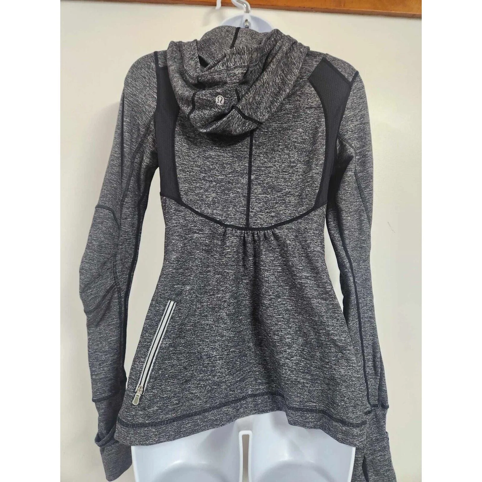 LULULEMON Pullover Half Zip Hoodie Sweater Size 6 - Image 8