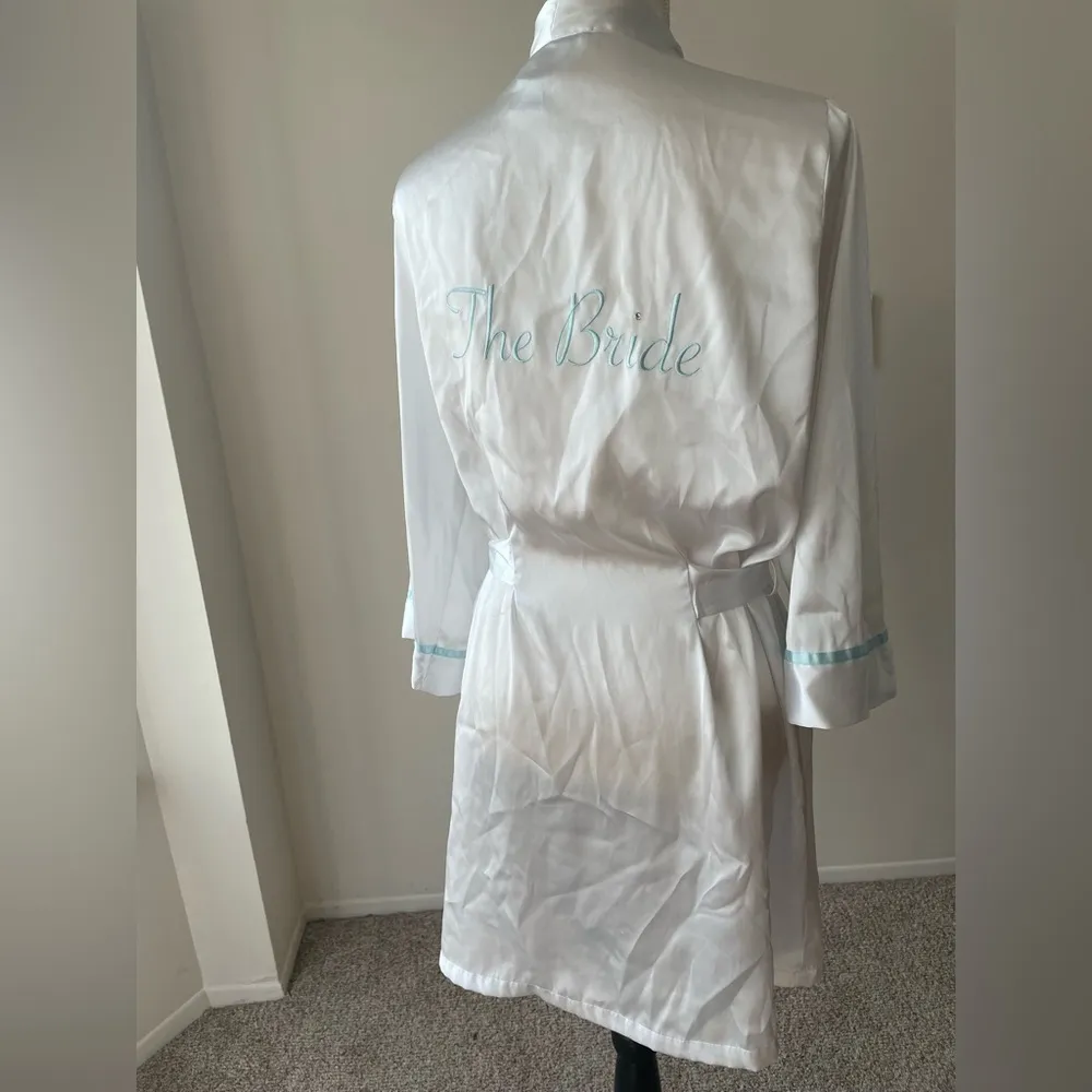 Intimo Donatella Bridal Wedding Robe Embroidered “The Bride” Size L - Image 5