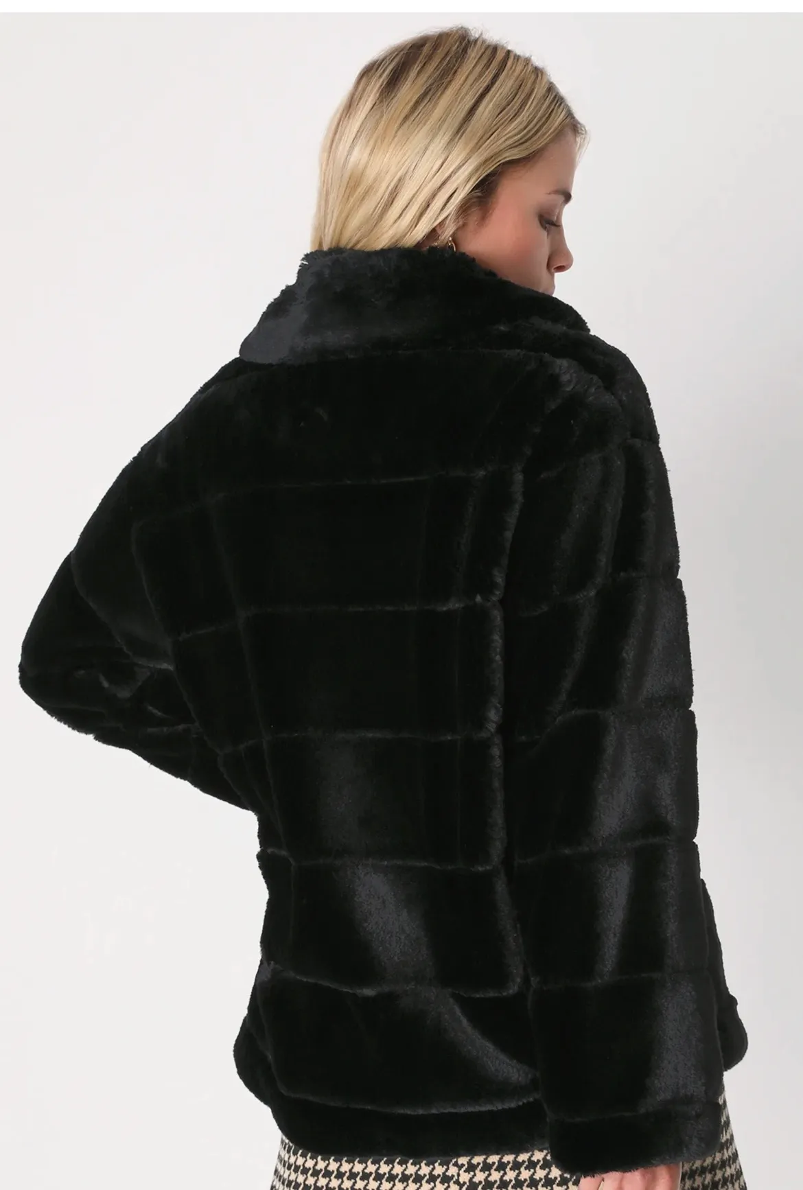 Cozy Queen Black Faux Fur Coat - Image 2
