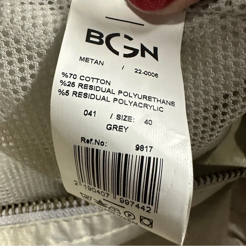 BGN Iridescent Metallic Mesh Lined Zip Up Lightweight Jacket EU 40 Womens 8 Silver - Image 14