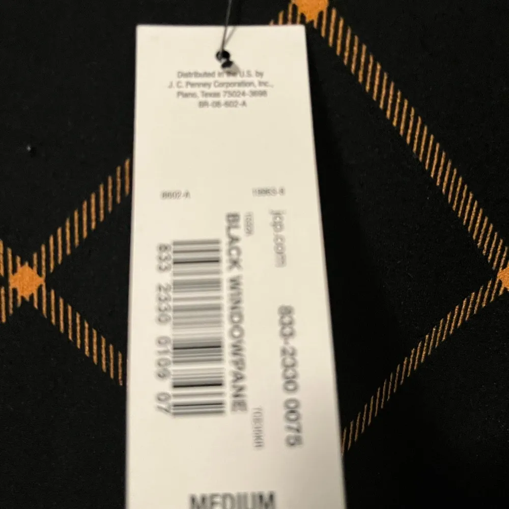 Worthington Black windowpane design women’s blouse with 3/4 sleeve and tie belt. - Image 4