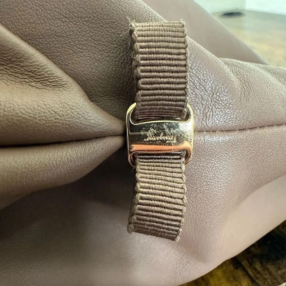 Ferragamo Vara Leather Shoulder Hobo Bag Beige W/ Certificate of Authenticity - Image 7