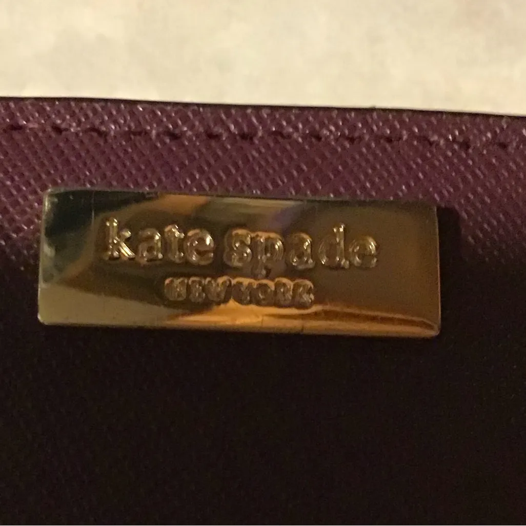 KATE SPADE ♠️ BURGUNDY SAFFIANO LEATHER BIFOLD WALLET COA - Image 11