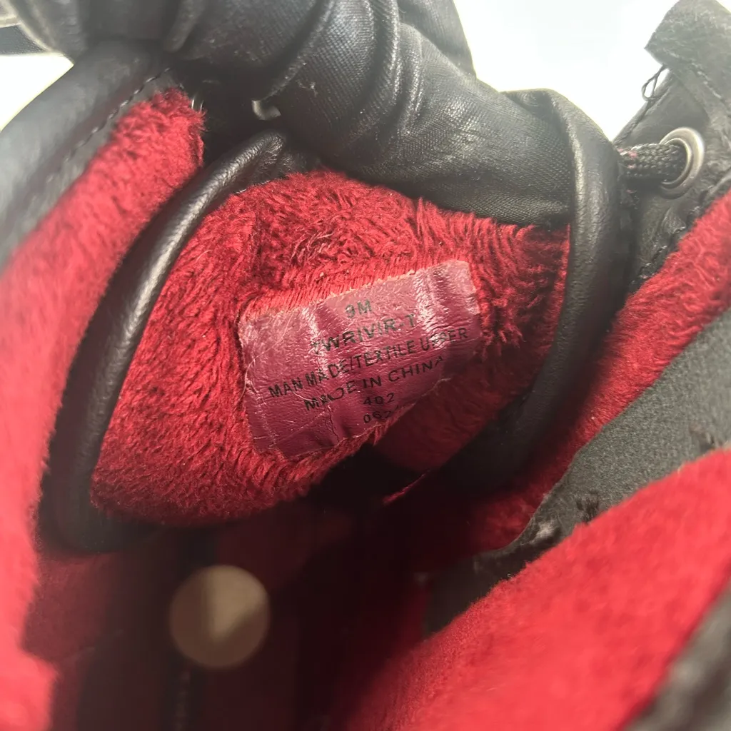 Tommy Hilfiger Black Quilted Lace-Up Duck Boot Red Lining – Women’s US 9M - Image 8