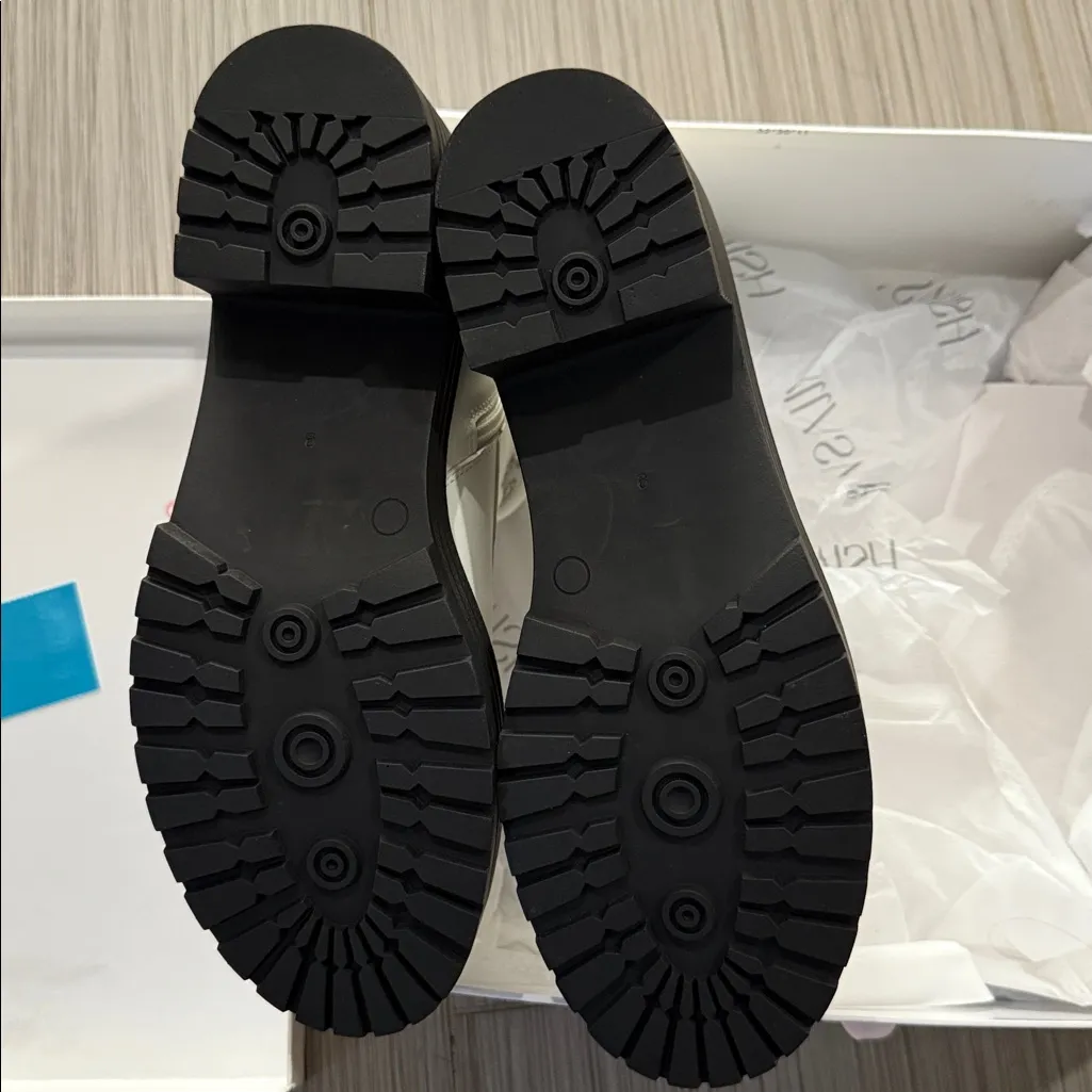 White Lace - Image 5