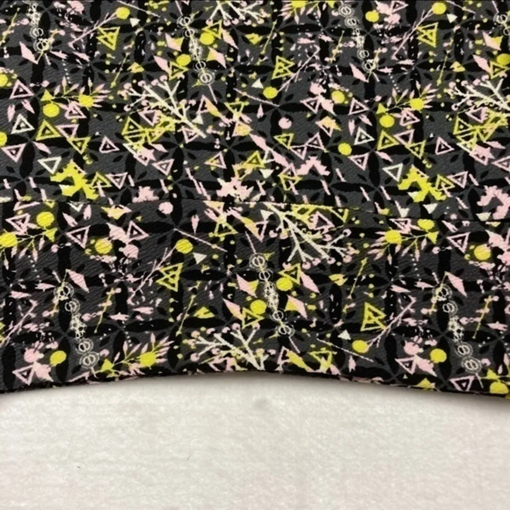 LulaRoe Cassie Geometric Print Bodycon‎ Skirt - Image 6