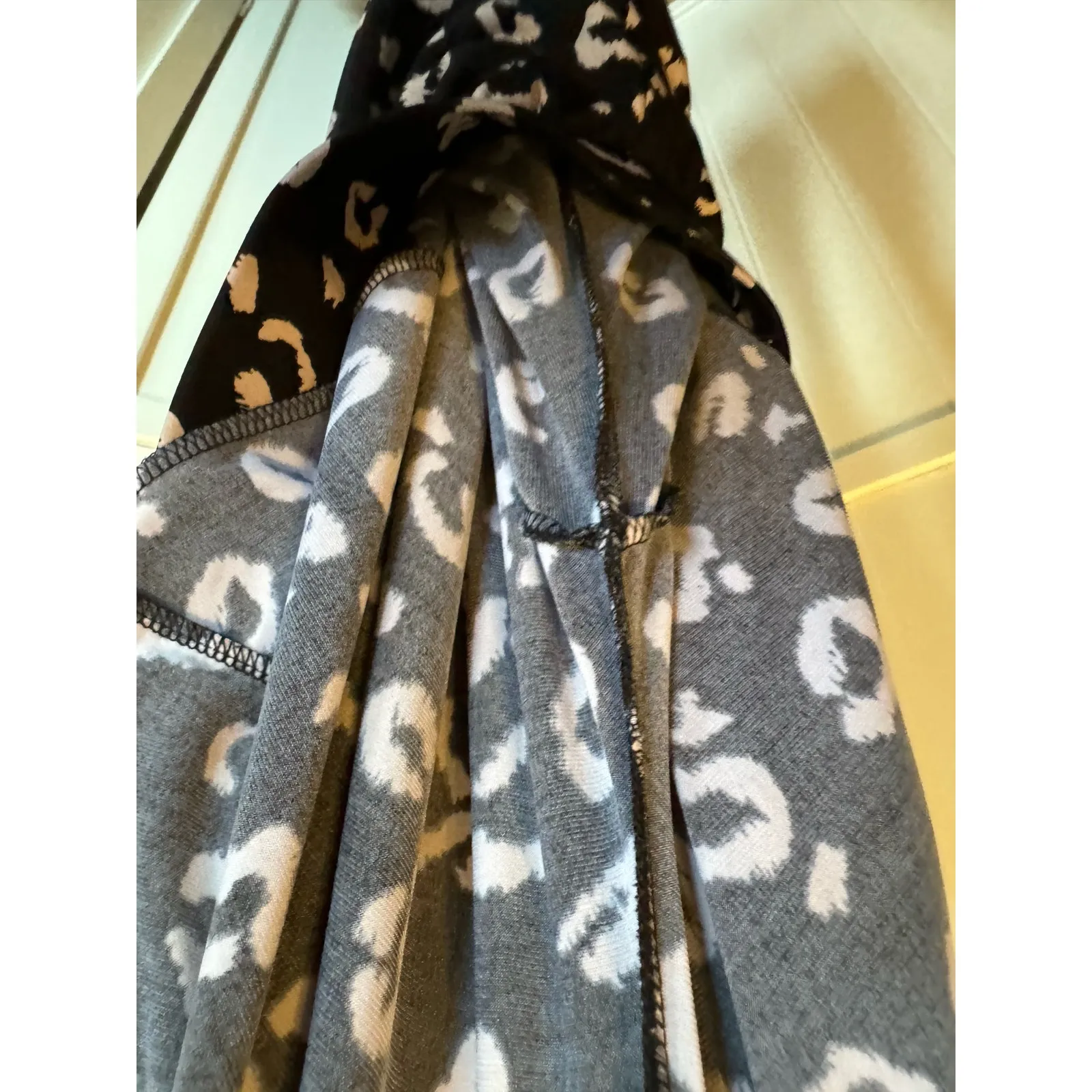 Torrid Womens Pants Sz 1 1X 14 16 Studio Knit‎ Tapered Black Leopard - Image 10