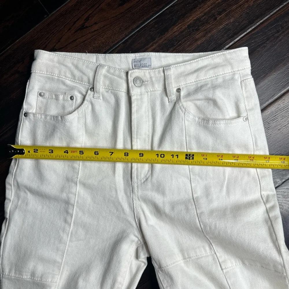 Flare bottom white jeans hippie indie casual festival coastal beach vibes Size 27 - Image 6