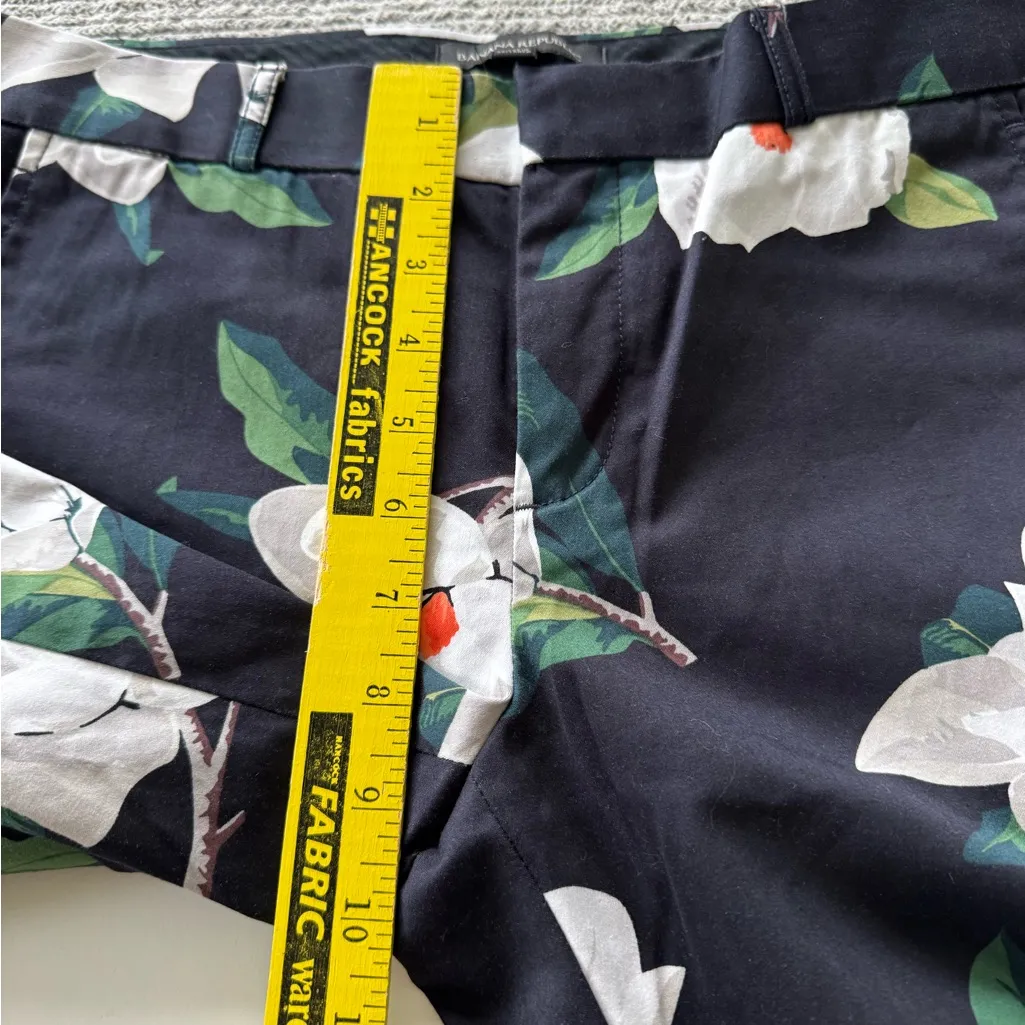 Banana Republic Navy Blue White Floral Magnolia Print Dress Pants Size 4 NWOT - Image 8