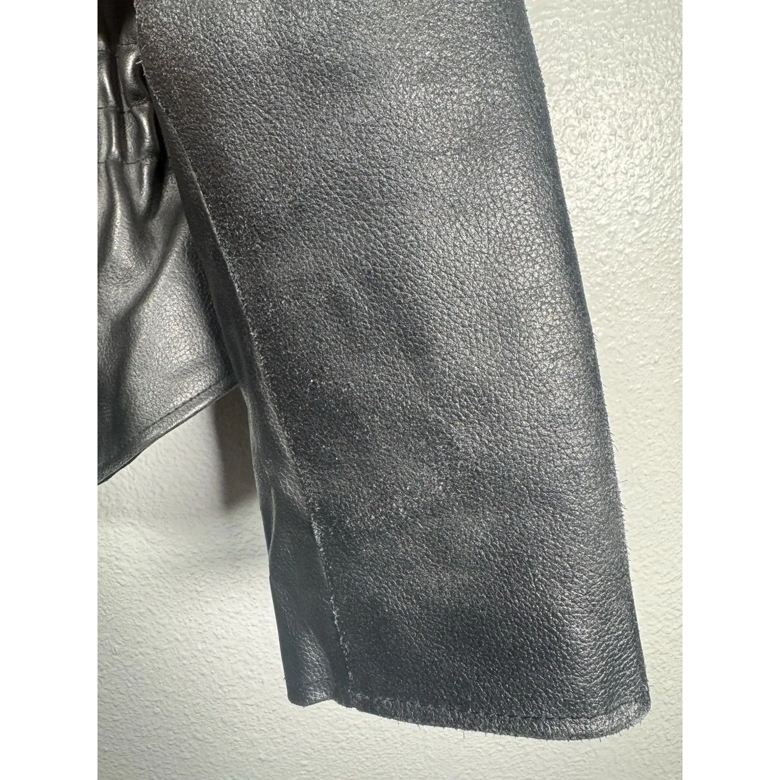 Milwaukee Black Leather Women's L Motorcycle Pocket Jacket With Zip Out Lining Size L - Image 10