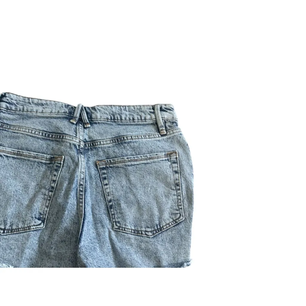 GOOD AMERICAN Light Wash Distressed Denim Cutoff Shorts Size US 4 / 27 - Image 7