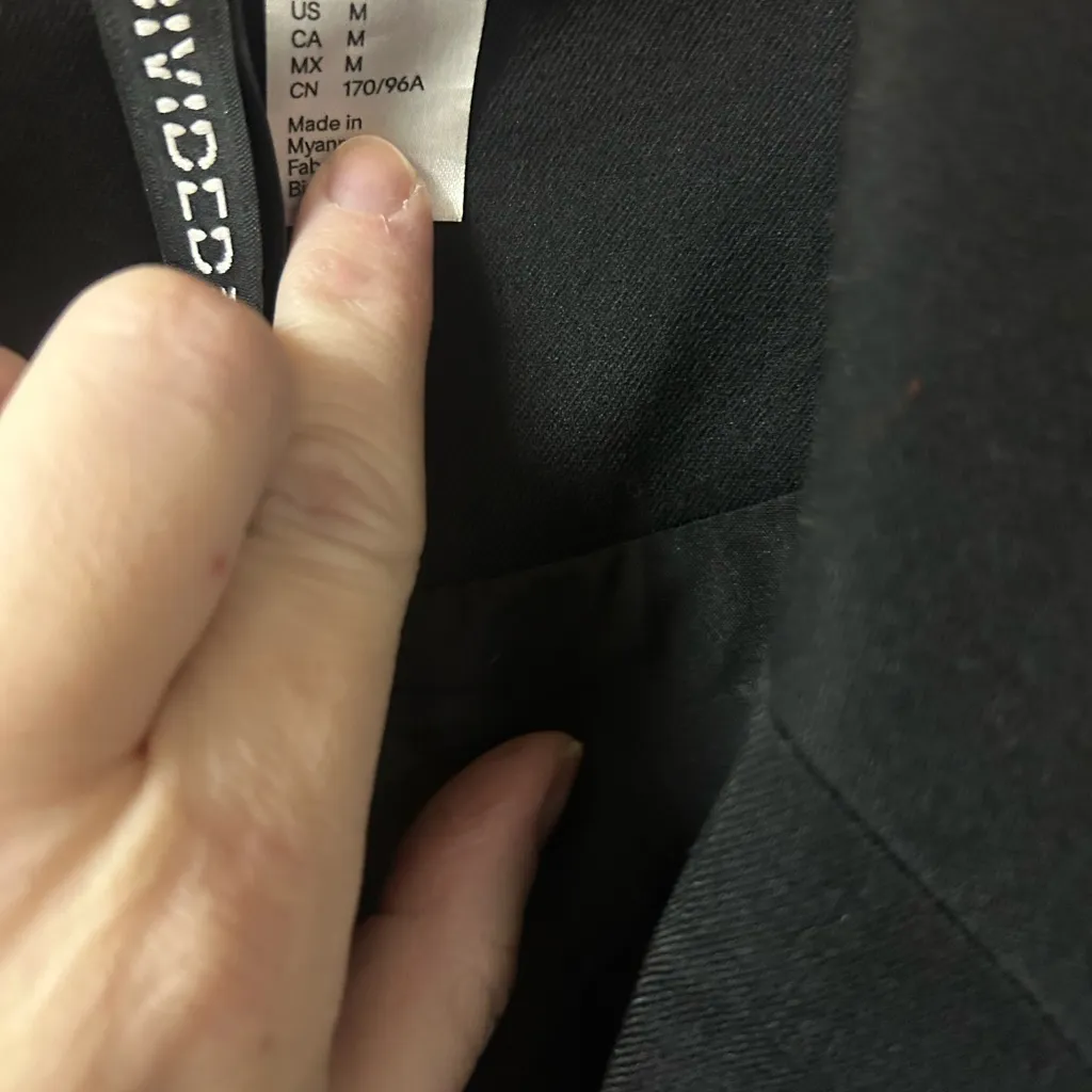 Classic Black Women's Blazer from H&M - Image 2