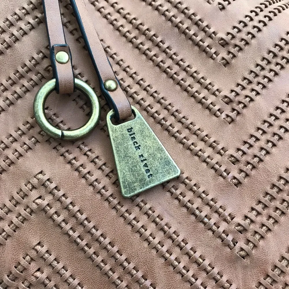 Wilson Leather Black Rivet Shoulder Bag - Image 2