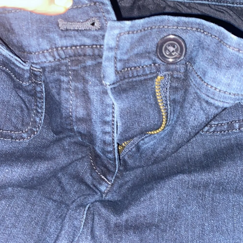 Women’s New York and company jeans size 10 skinny ankle - Image 4