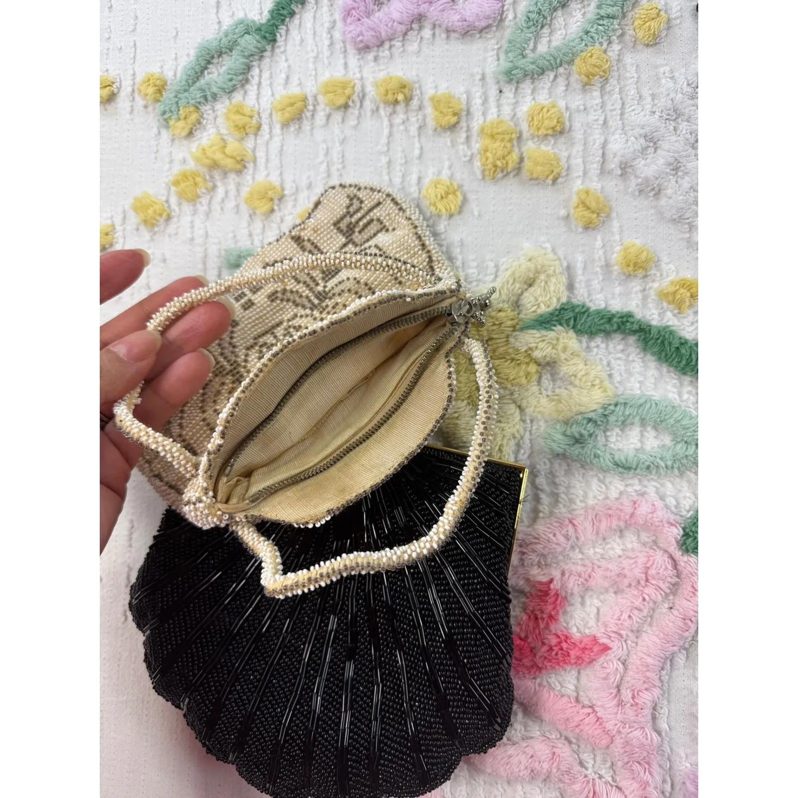 Vintage Beaded Handbags Lot of 3 Evening Clutch Purses Sequin Shell Style 1950 Black - Image 6