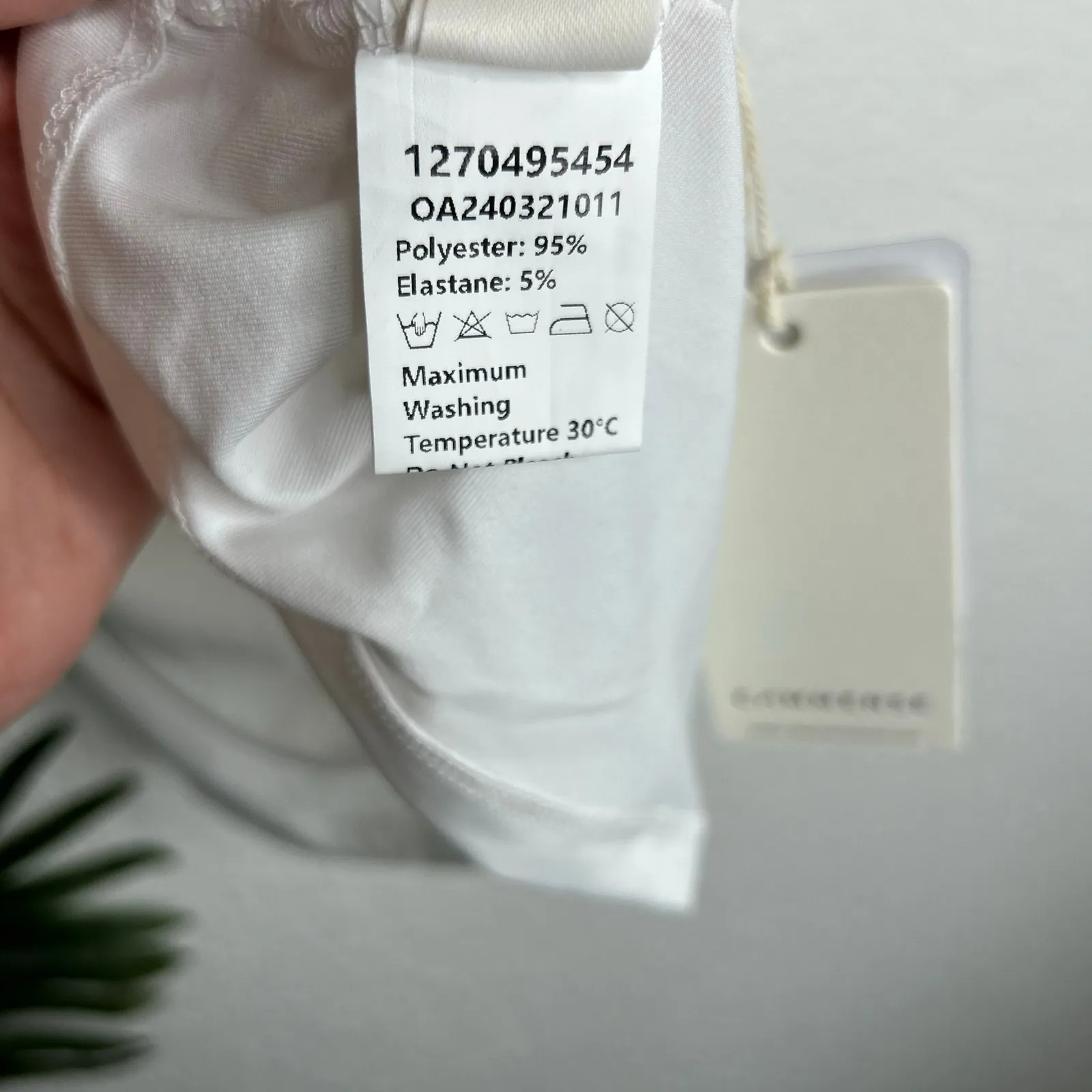 Commense Effortless White Ruched Cami Top L NWT Size L - Image 6