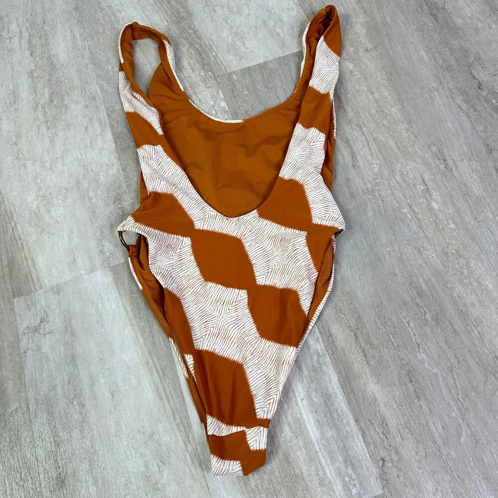 Aerie Super Scoop One Piece Swimsuit Size Medium - Image 3