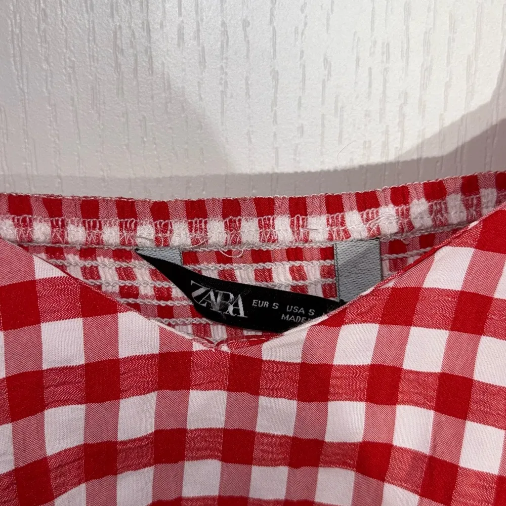 NWT Zara Plaid Crop Top - Image 2