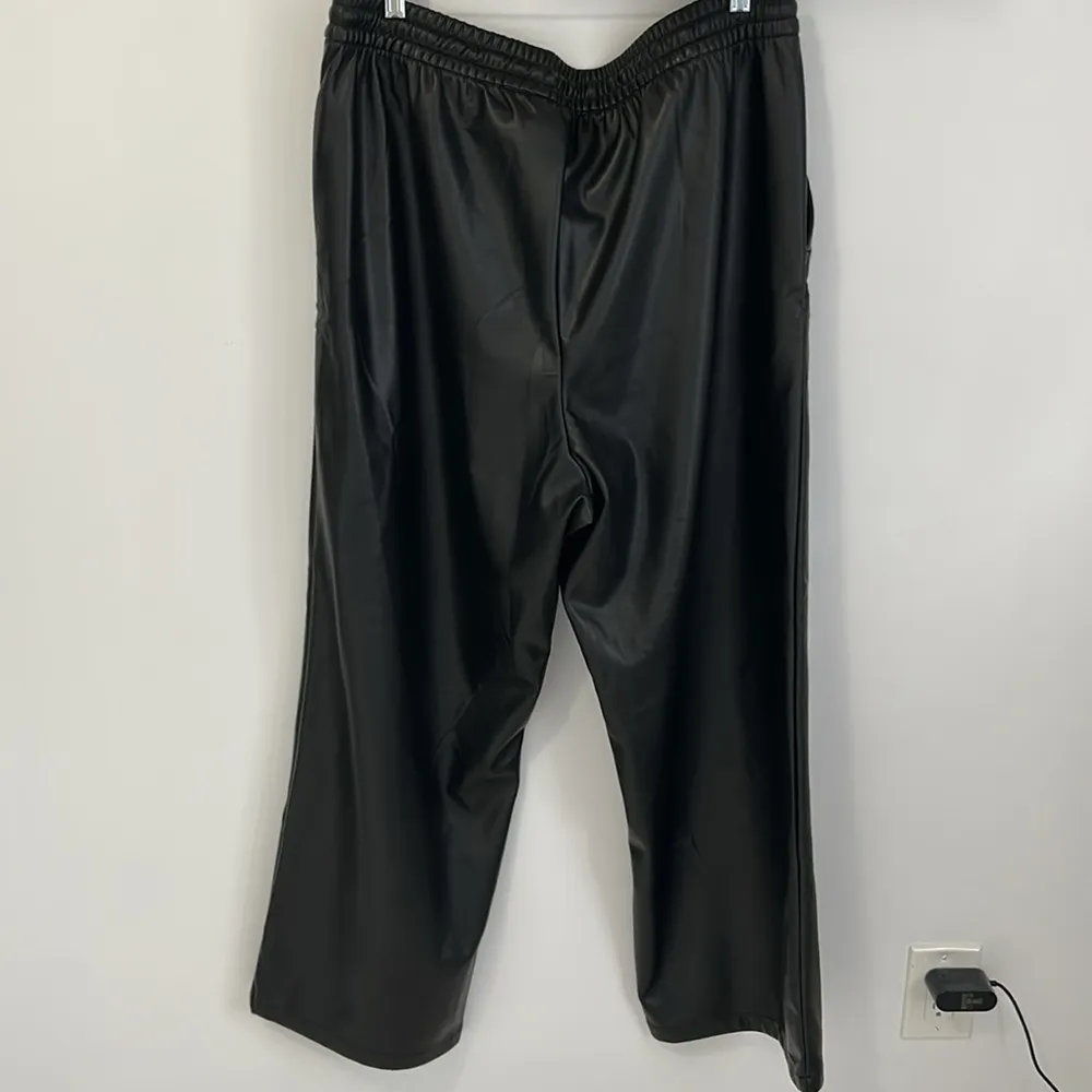 Gap Black Faux Leather Wide Leg Pants - Image 3