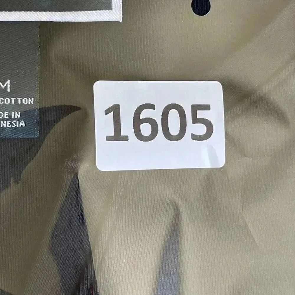 Karen Scott V-Neck Black Three Button Down Soft Basic Solid M # 1605 - Image 10