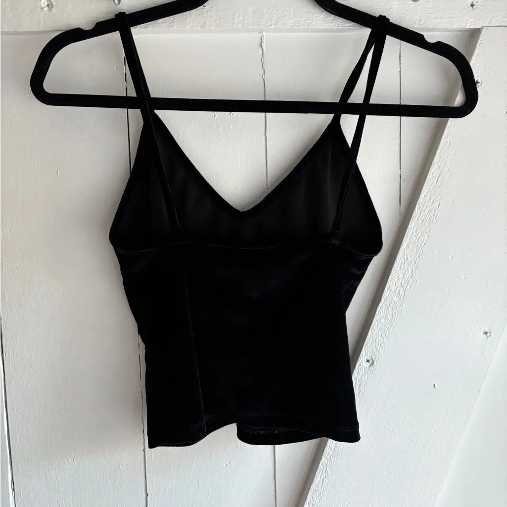 Brandy Melville Joanne Velvet V-Neck Cami Black Crop Top Size XS/S - Image 5