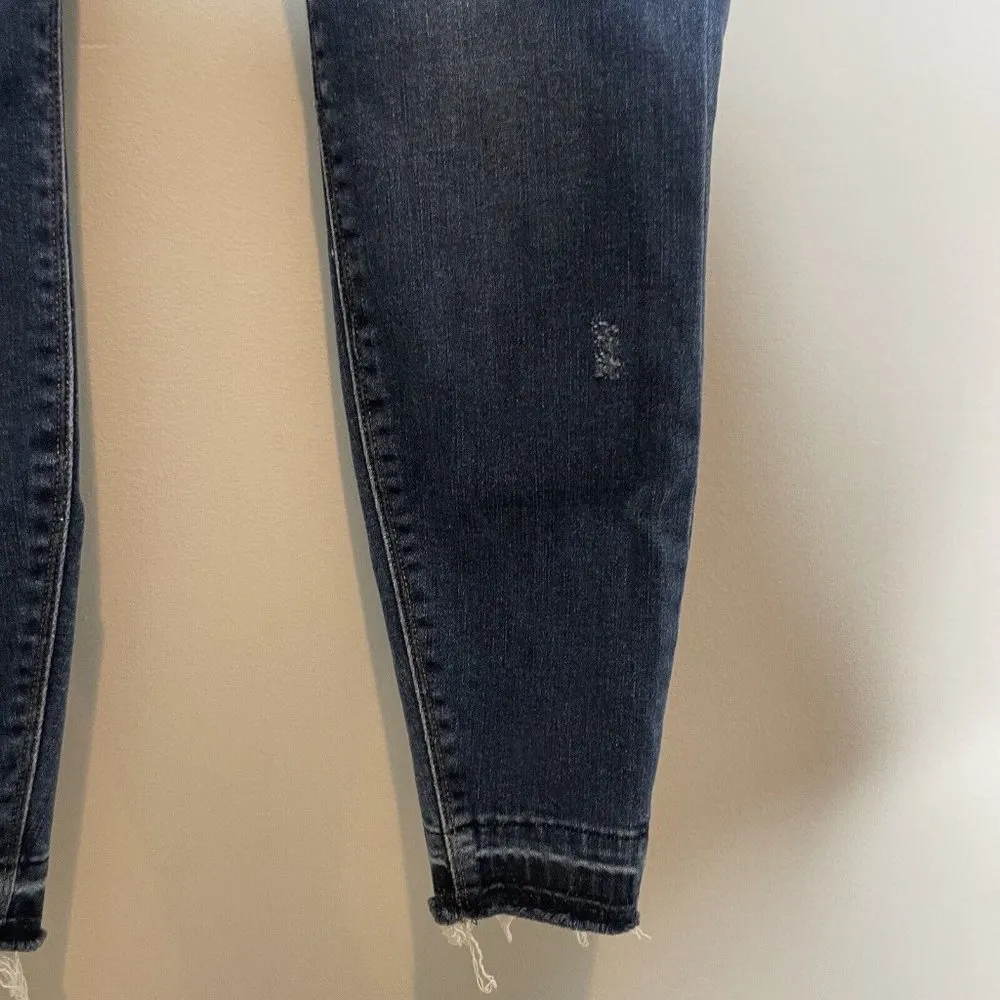Spanx Dark Wash Distressed Pull On Jeggings Skinny Jeans Size Small - Image 3