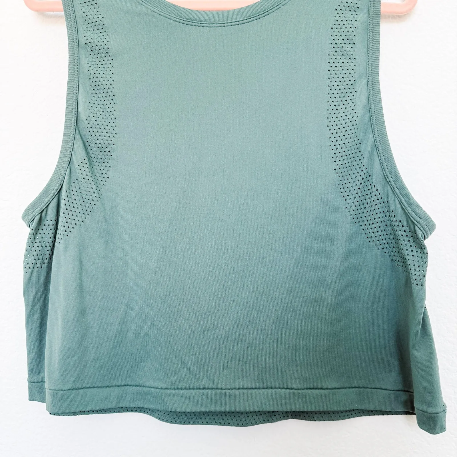 PINK Victoria's Secret Womens Athletic Top Size L Green Crop‎ Gym Workout Sporty Size L - Image 4