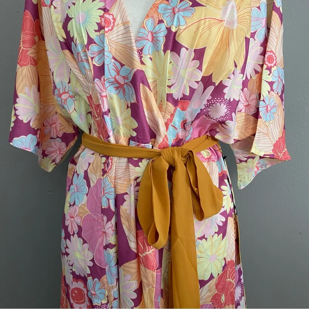 New  Smiley Movement Maxi Size M Kimono Wrap Dress Short Sleeve - Image 5
