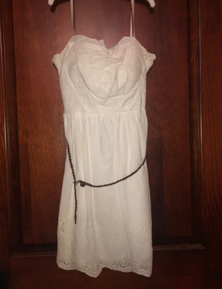 White dress - Image 4