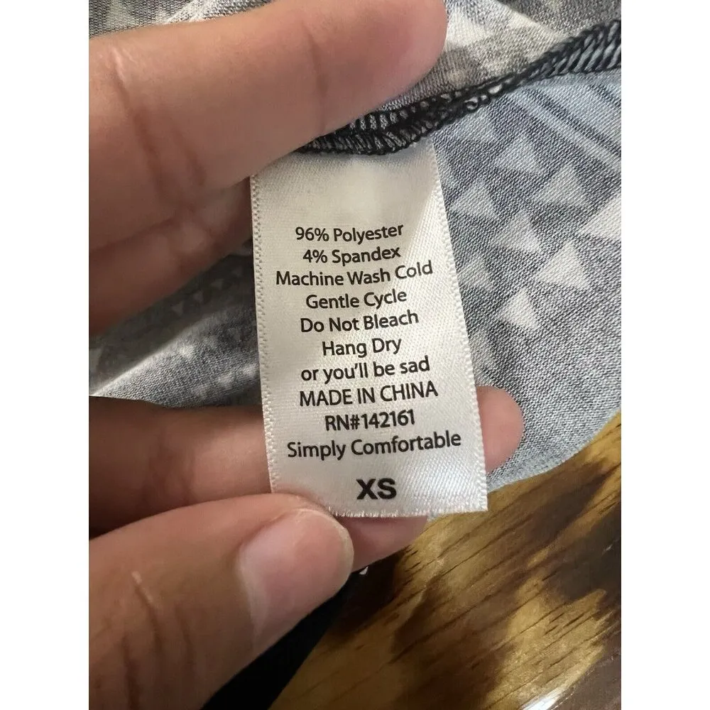 LuLaRoe Geometric Pattern Size XS polyester/spandex Preppy Business Casual Comfy - Image 9