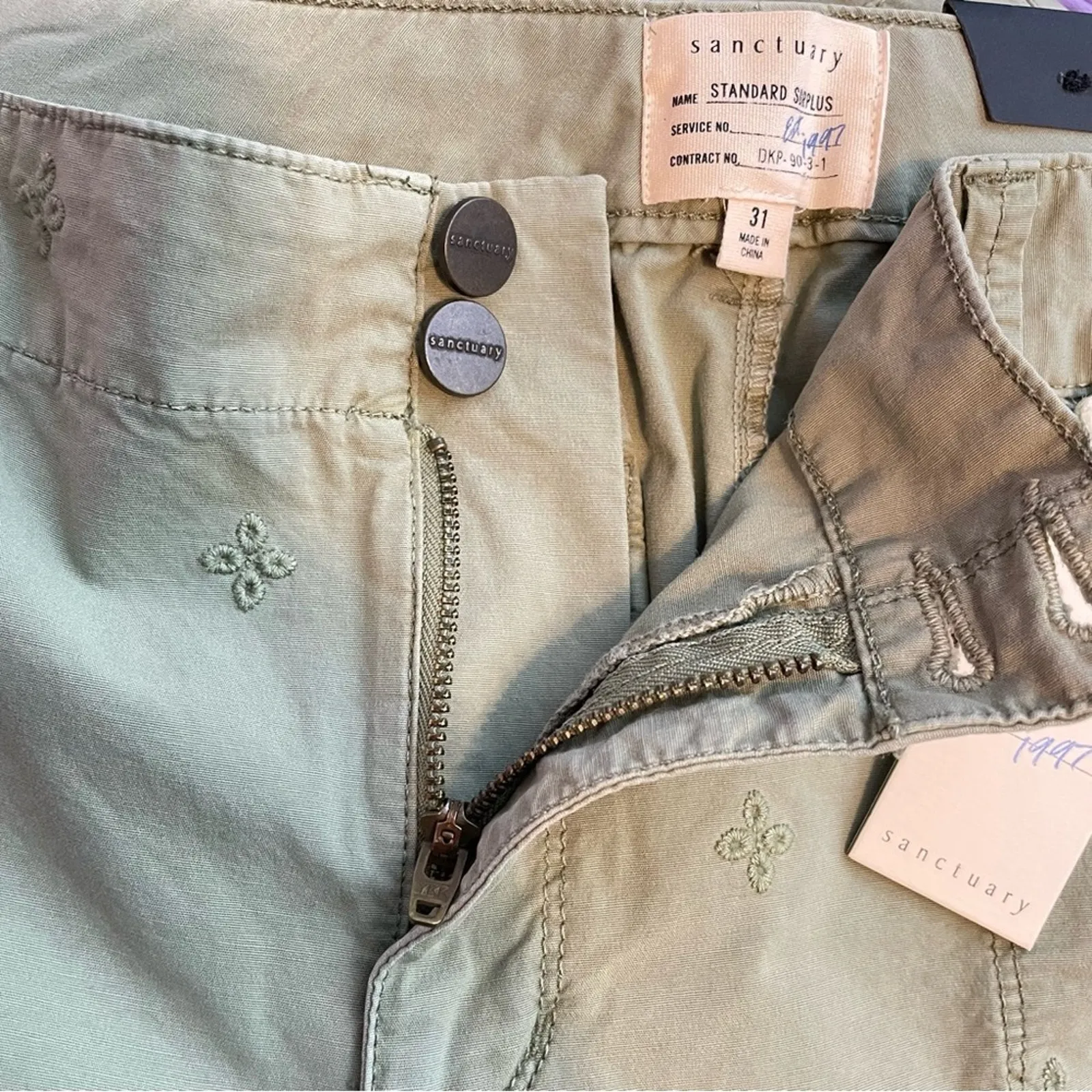 Sanctuary Surplus Olive Army Green Eyelet Cargo Cropped Utility pants 31 new - Image 10