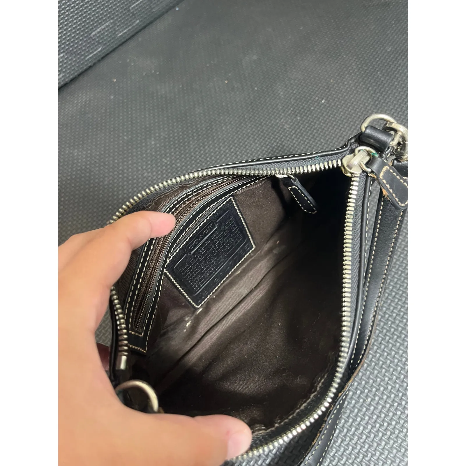 Vintage Coach Hampton 7785 Mini Black‎ All Leather Demi Shoulder Bag 90s Y2K - Image 11