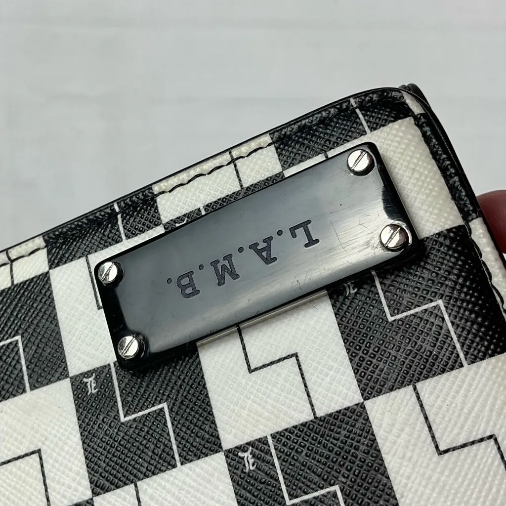 LAMB Black & White Checkerboard Wallet Y2K Signature Zip Around vintage - Image 4