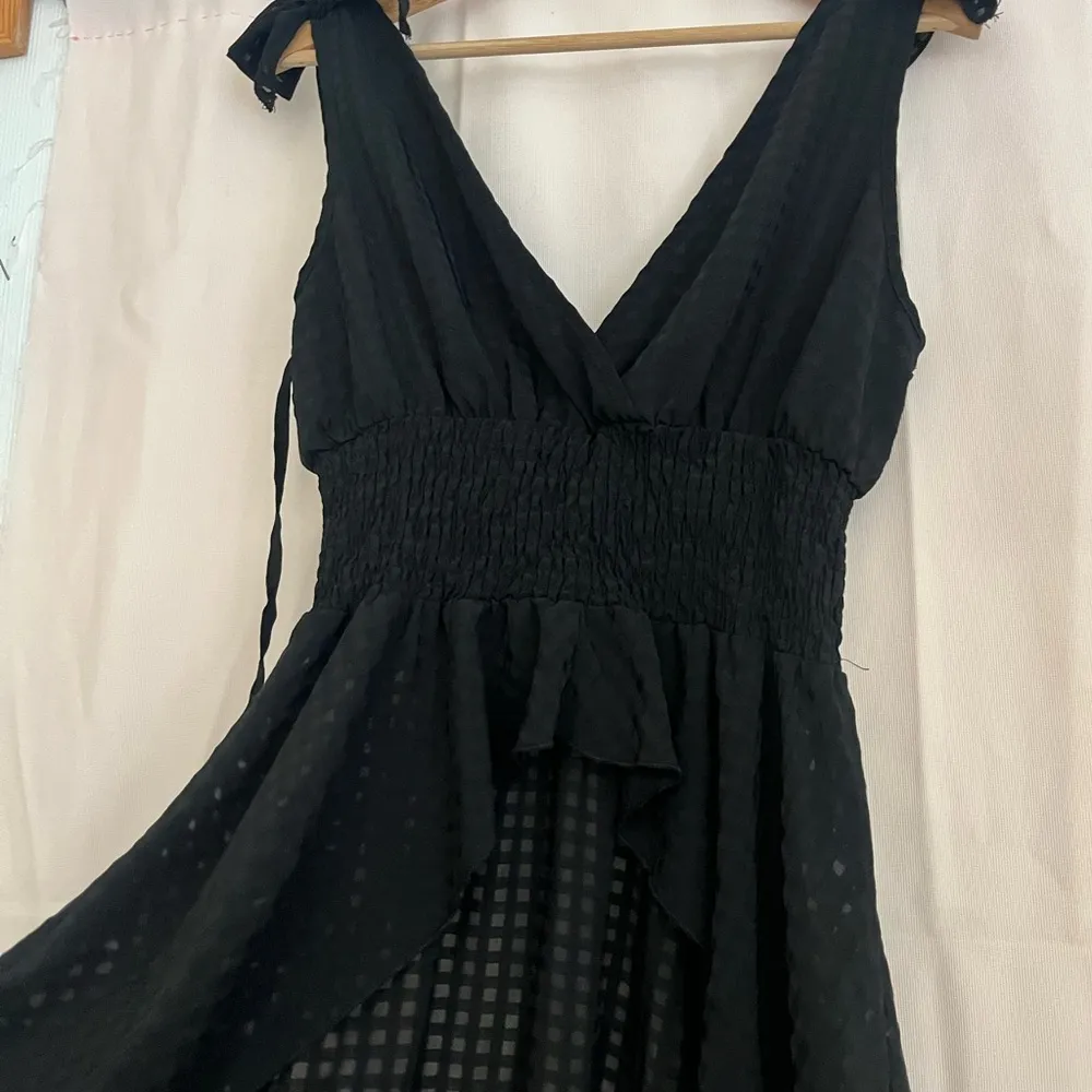 SHEIN Black Smocked V-Neck Blouse Cocktail - Image 2