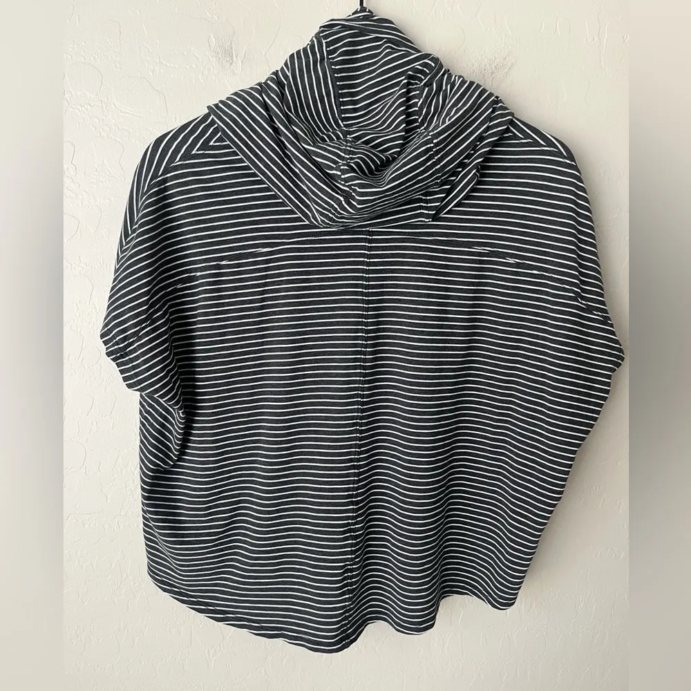 Lululemon Knot Gonna Fly Hoodie Striped Gray Tie Front Short Sleeve shirt 8 - Image 9