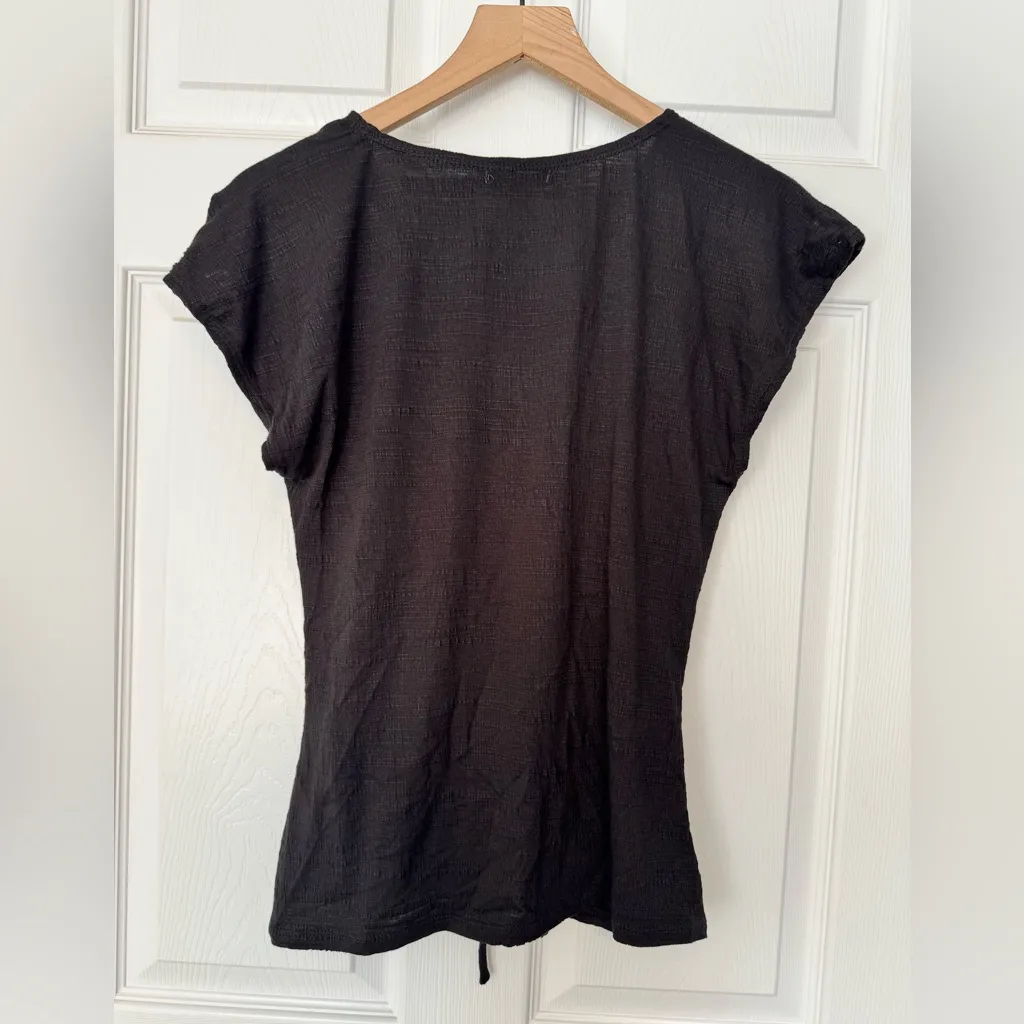 Max Studio Ruched Blouse Black Center Cinched V-Neck NWT size large - Image 2