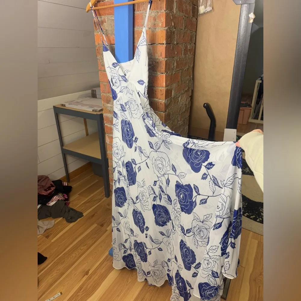 Lulus Dahlia Floral Print Maxi Dress - Image 2