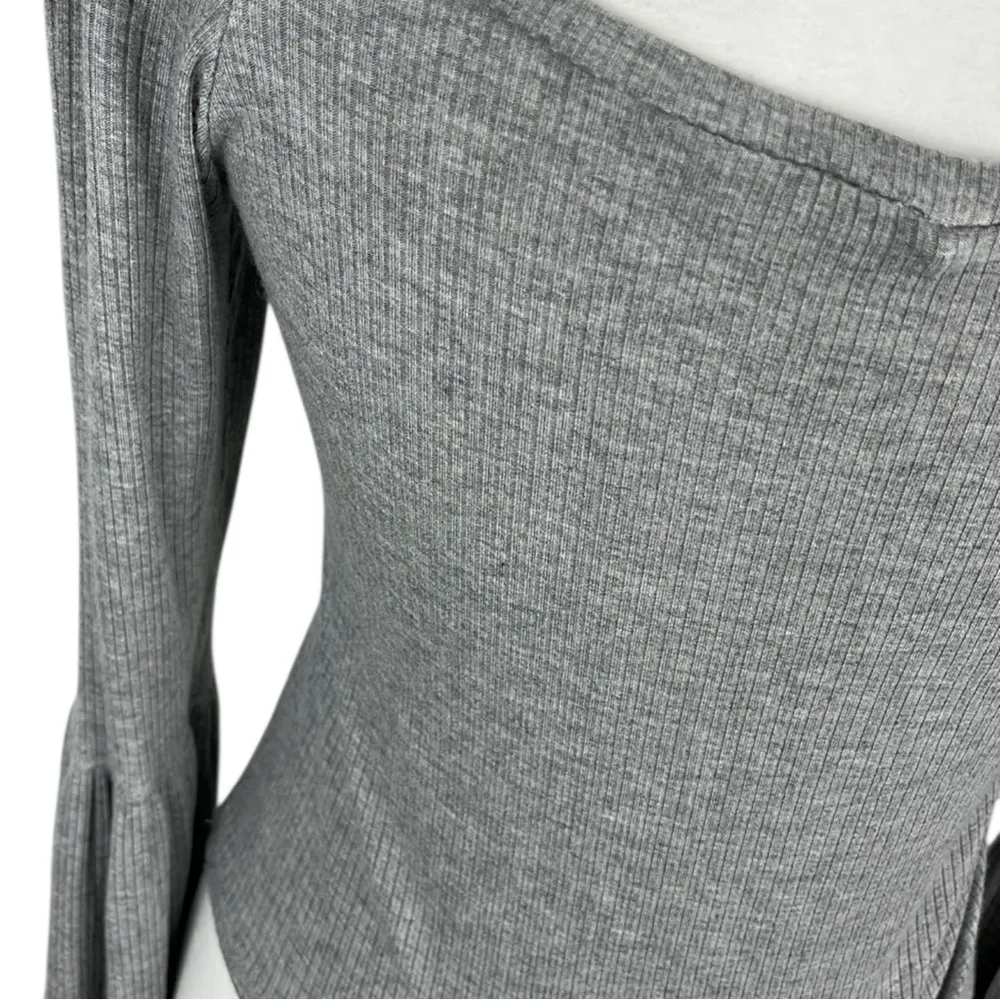 See You Monday Grey Bell Sleeve Off Shoulder Top Size Large - Image 5