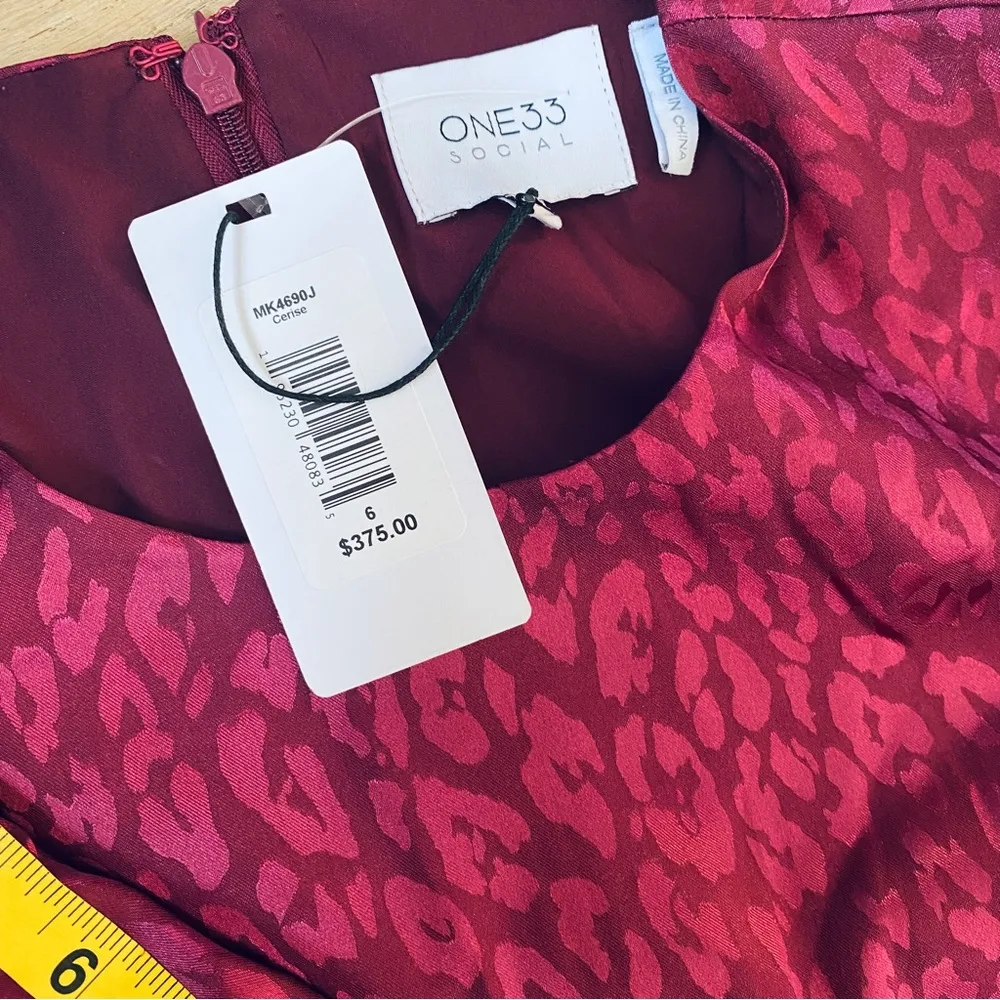 One33 social Merlot leopard mini dress Red Size 6 - Image 9