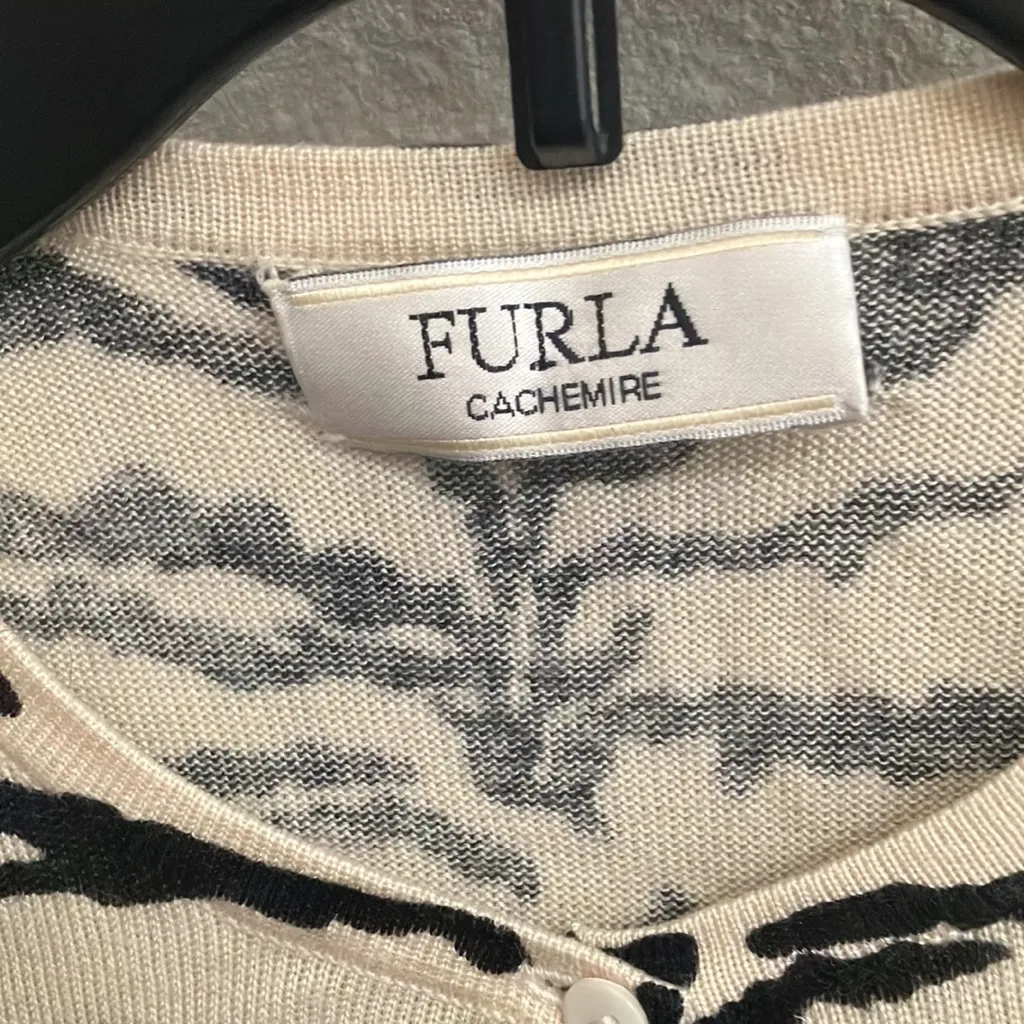 FINAL MARKDOWN Furla silk and cashmere cardigan small - Image 2
