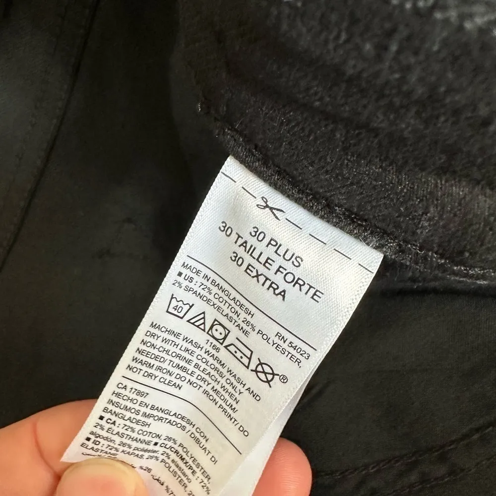 Women’s Old Navy Bootcut jeans 30 - Image 3