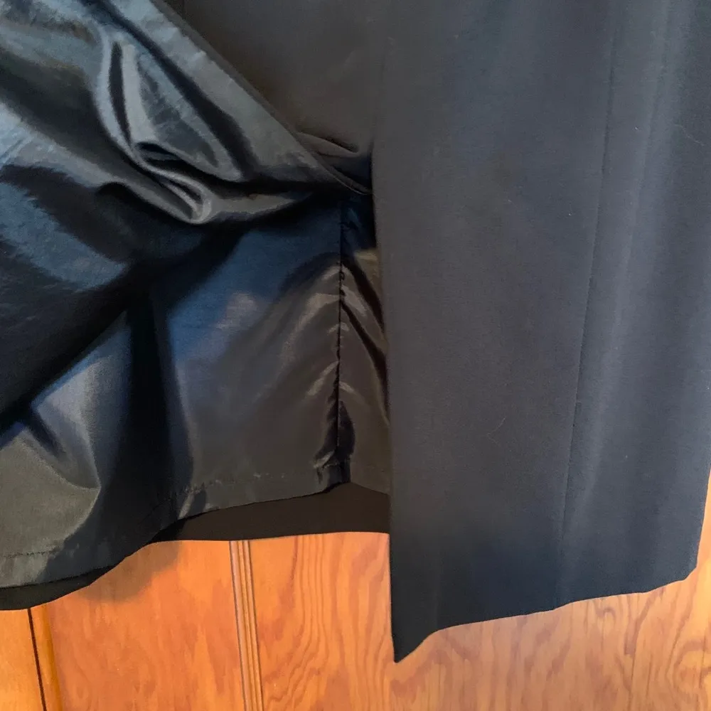 Kensie fully lined black shirt .Size 8 - Image 5