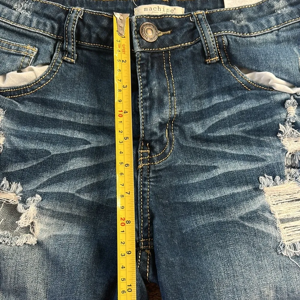 Machine Distressed Ladies Jean Shorts sz 30 Blue - Image 7