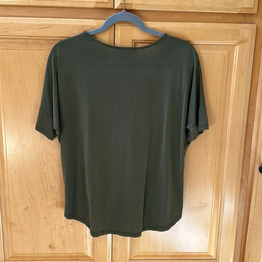 Sadie & Sage Green Top - Image 4