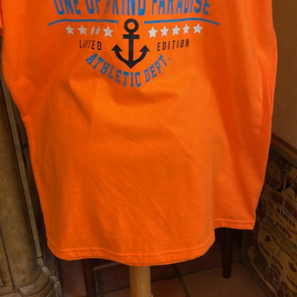 Gildan  tshirt - Image 3