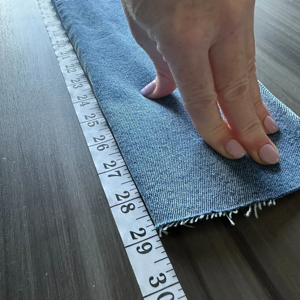 NWT Kendall & Kylie Womens Kouture High Rise Straight Jeans Size 1/2 Raw Hem - Image 9