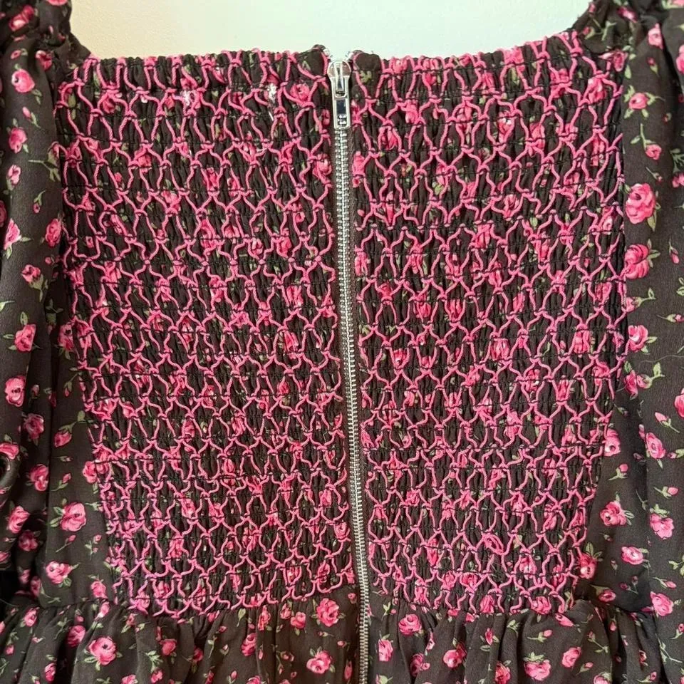 Vestique‎ Meet Me In The Middle Floral Tiered Mini Dress Size Small - Image 4