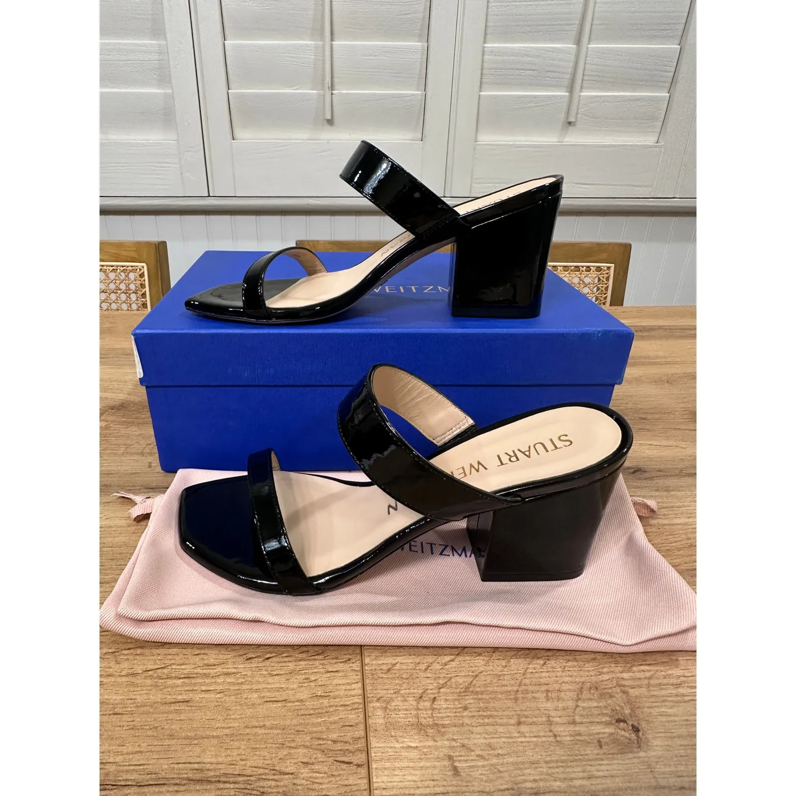 Stuart Weitzman Olive 75 Sandal Black Patent Leather Size 7 NIB Elegant Dressy - Image 4